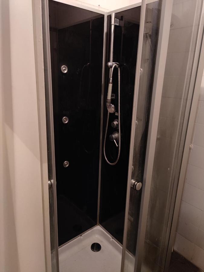 Hostel Reu-Nid Paryż Zewnętrze zdjęcie